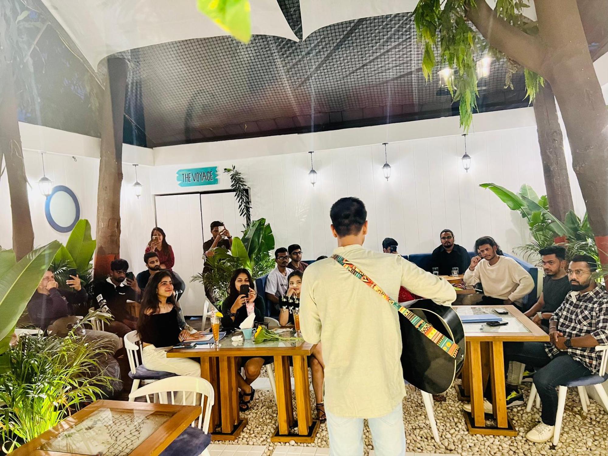 The Voyage - Cafe Hostel Cowork Pune Exterior foto